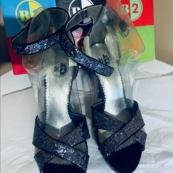 B2 New KALAIS Shoes - Picture 4 of 7